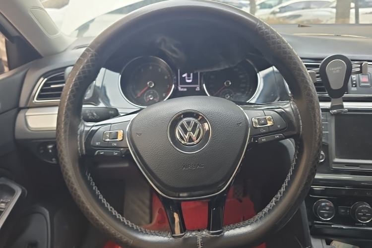 Used Volkswagen Lamando 2017 280TSI DSG Comfort Edition Steering Wheel