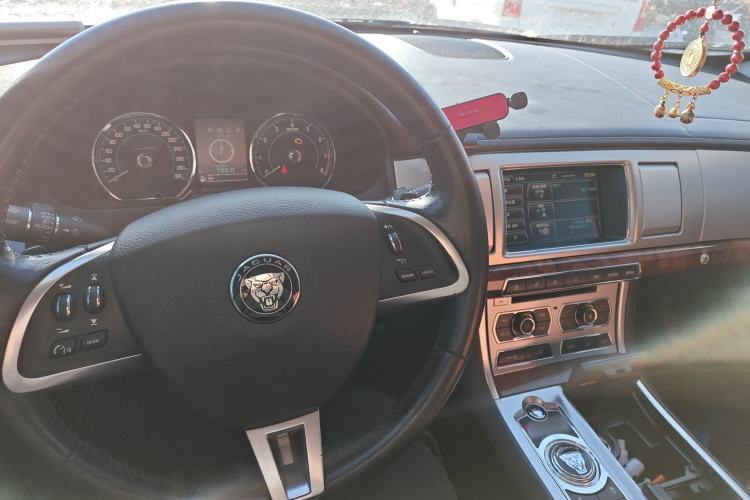 Used Jaguar XF 2015 XF 2.0T Luxury Edition