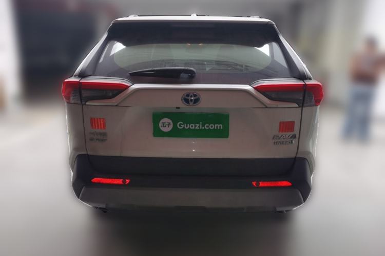 Used Toyota RAV4 2020 Dual-Engine 2.5L E-CVT 4x4 Elite PLUS Edition
