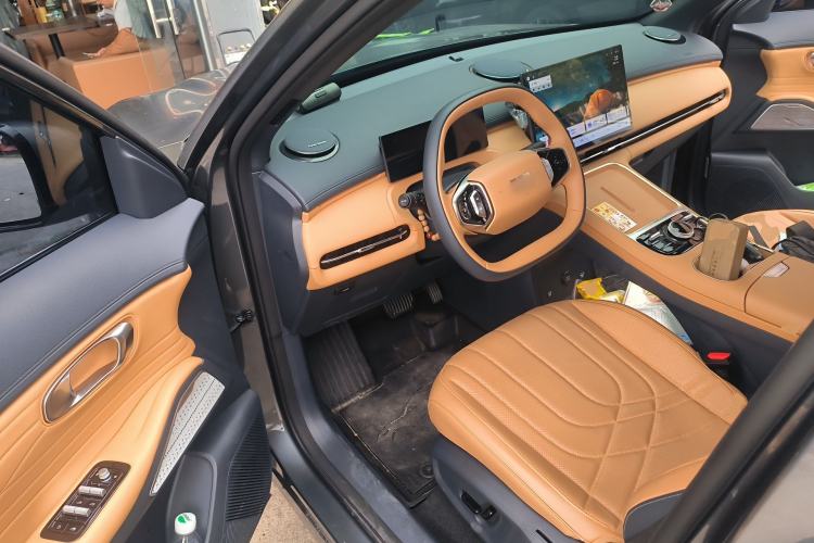 Used Geely Galaxy Xingjian 7 EM-i 2025 120km Launch+ Version Driver Seat