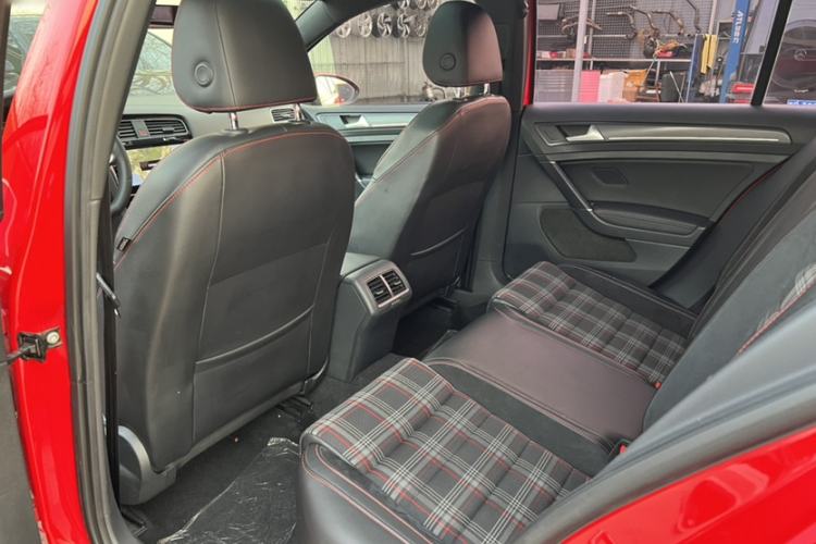 Used Volkswagen Golf GTI 2018 2.0 TSI GTI
