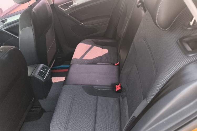 Used Volkswagen Golf 2018 180TSI Automatic Comfort Model
