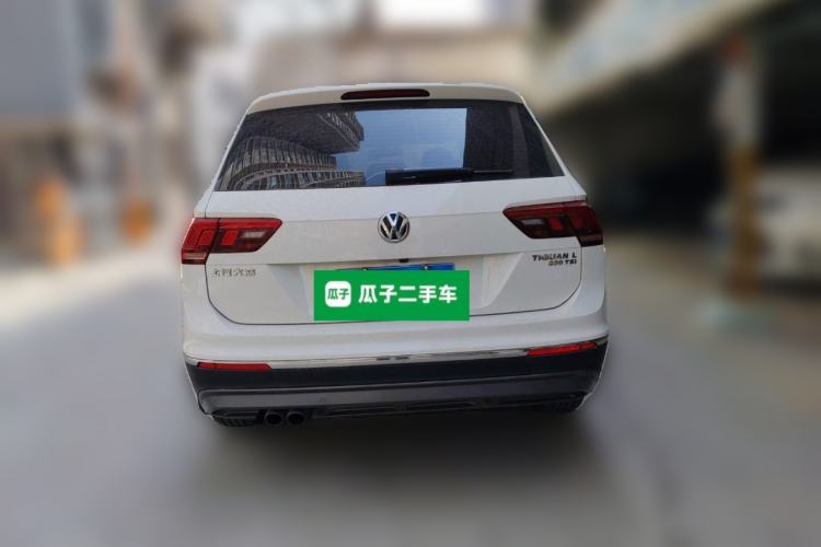 Used Volkswagen Tiguan L 2017 330TSI Automatic Two-Wheel Drive Luxury Edition Rear