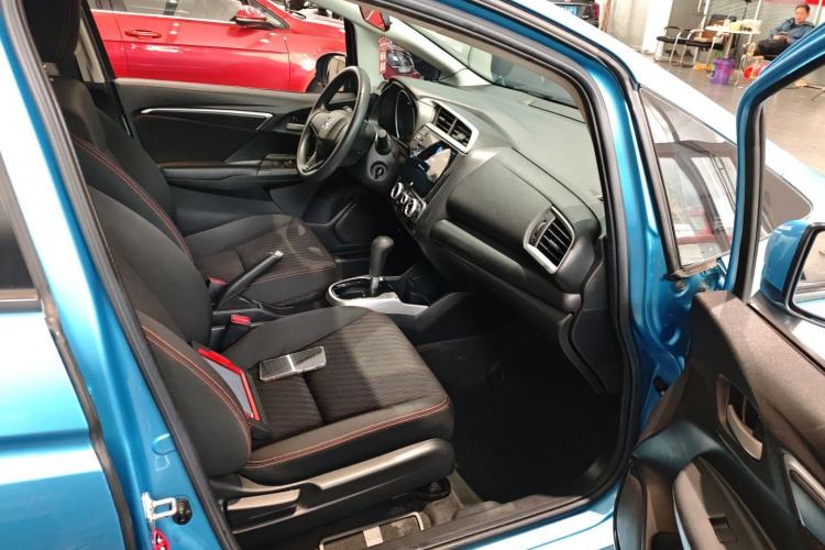 Used Honda Fit 2018 1.5L CVT Trendy Sports Edition Right Front Seat