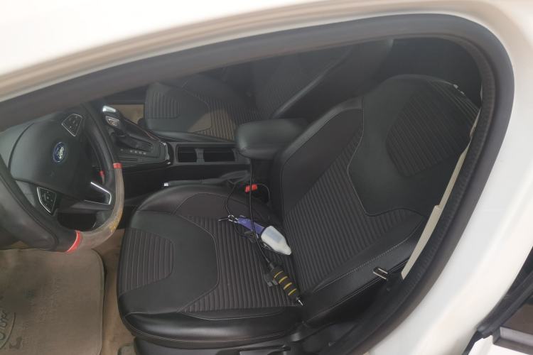 Used Ford Focus 2017 Sedan 1.6L Automatic Fashion Edition Smart Drive Version Left Front Seat