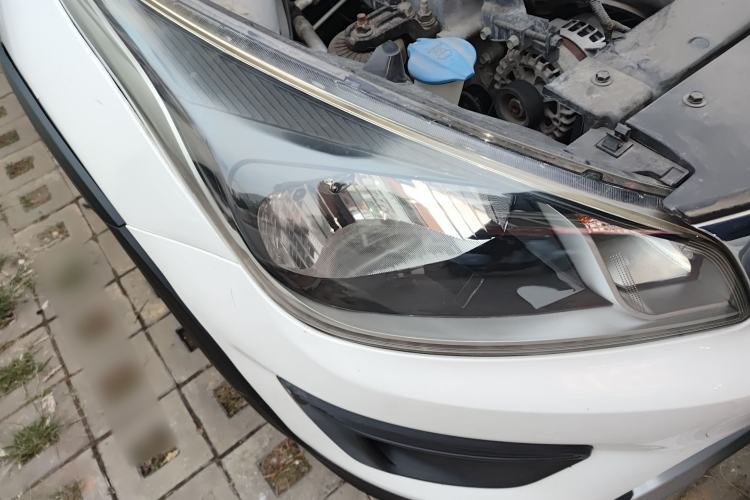 Used Kia KX Cross 2017 1.4L MT GLS
