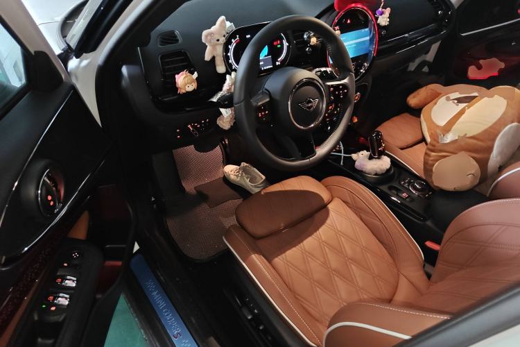 Used MINI Clubman 2023 Revised 2.0T COOPER S Connoisseur