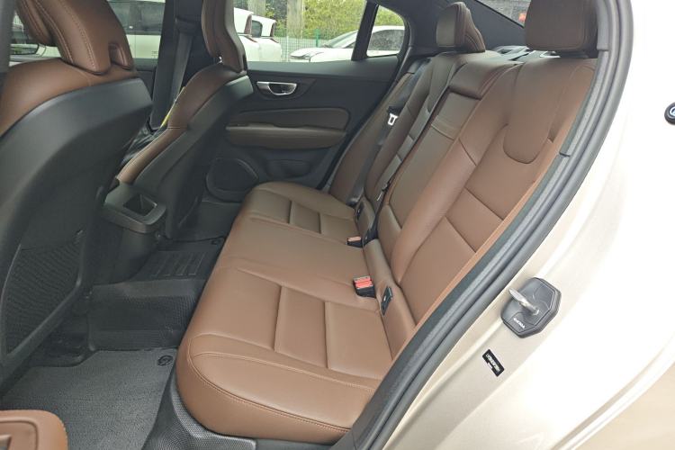 Used Volvo S60 2024 B4 Zhiyi Luxury Edition Left Rear Seat
