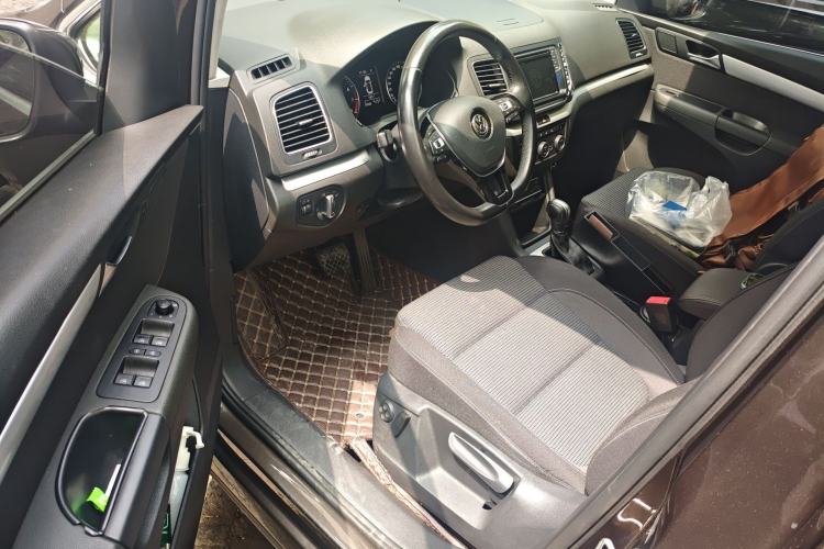 Used Volkswagen Sharan 2018 380TSI Comfort Edition 7-Seater Interior 3