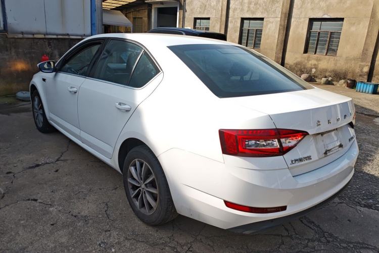 Used Skoda Octavia 2019 1.5L Automatic SmartDrive Comfort Edition China VI Standard Rear Left 45 Deg