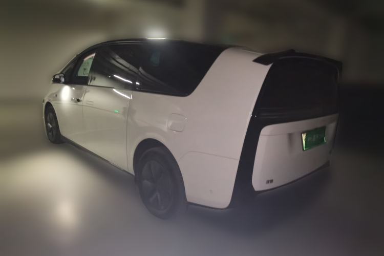 Used Li Auto MEGA 2025 Home Family Special Edition