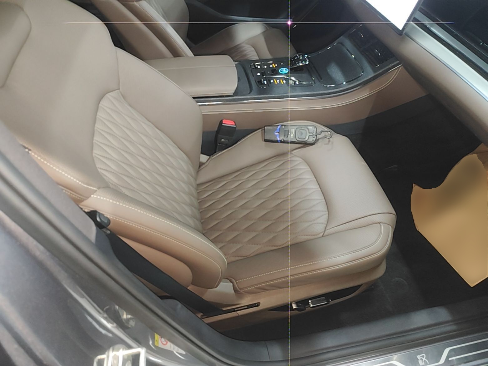 BYD Han 2023 EV Champion Edition 506KM Front-Wheel-Drive Premium Model — снимка 19