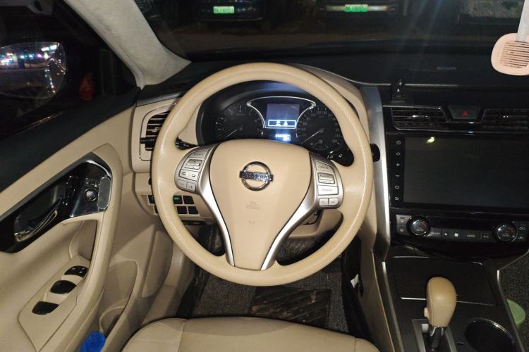 Used Nissan Teana 2016 2.0L XE Fashion Edition
