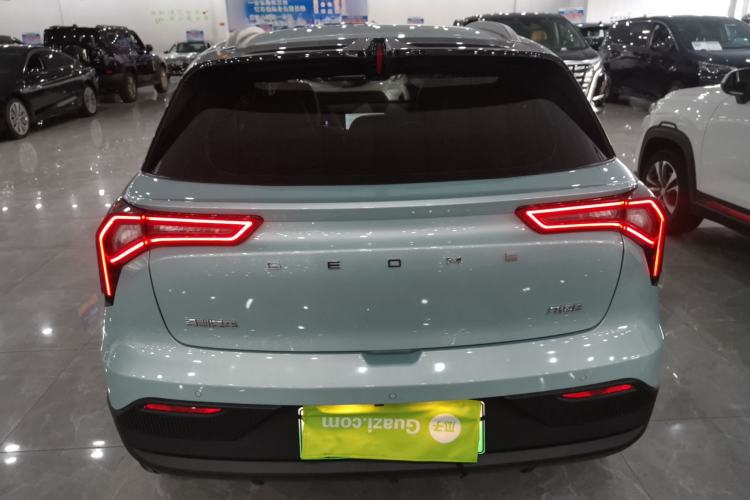 Used Geometry E Firefly 2024 401 km Fluorescent
