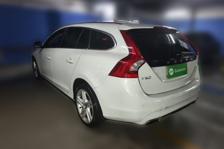Used Volvo V60 2014 T5 Zhiya Edition Rear Left 45 Deg