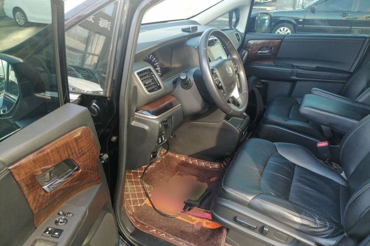 Used Honda Odyssey 2015 2.4L Smart Edition
