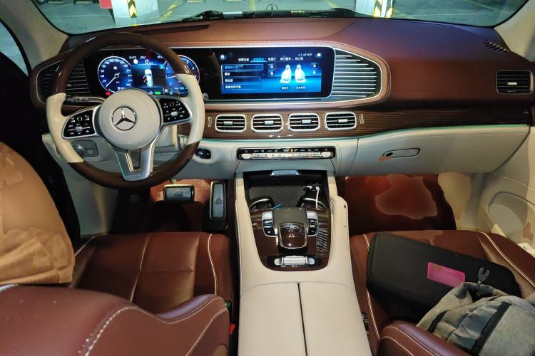 Used Mercedes-Benz Maybach GLS 2021 GLS 480 4MATIC Center Console