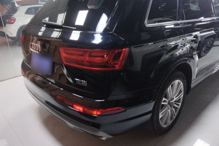 Used Audi Q7 2016 3.0 TFSI 7 seats parallel import
