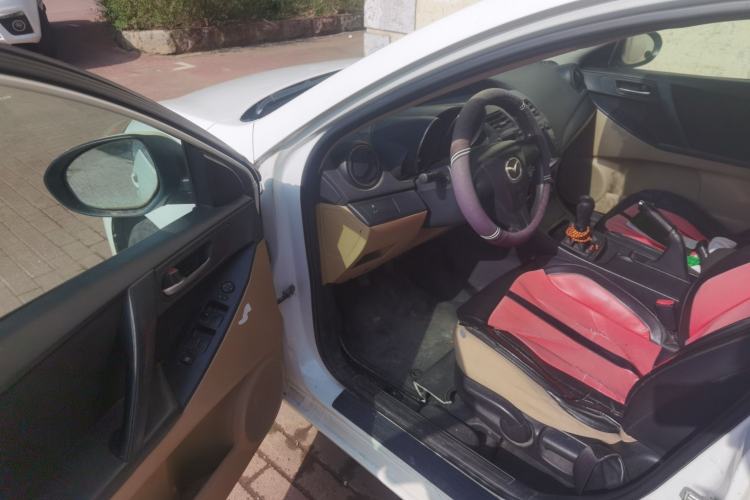 Used Mazda 3 2011 Sedan 1.6L Manual Comfort Model
