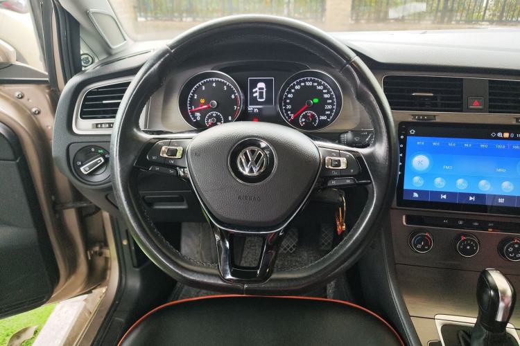 Used Volkswagen Golf 2016 180TSI Automatic Comfort Model Steering Wheel
