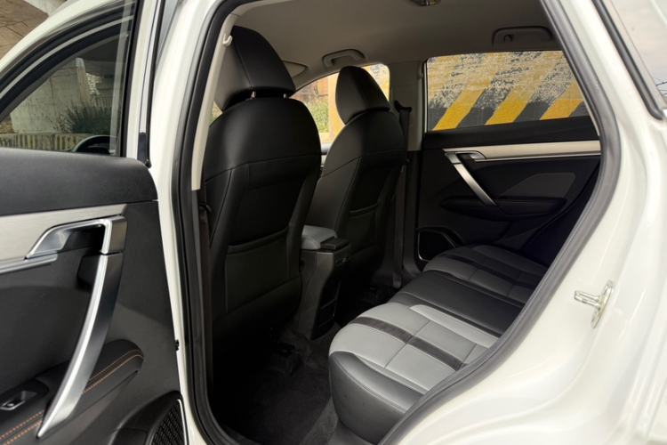 Used Geely Auto Coolray 2023 1.5T DCT Platinum Edition