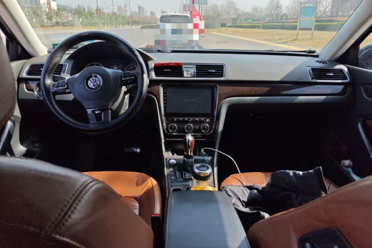 Used Volkswagen Passat 2013 3.0L V6 DSG Flagship Edition
