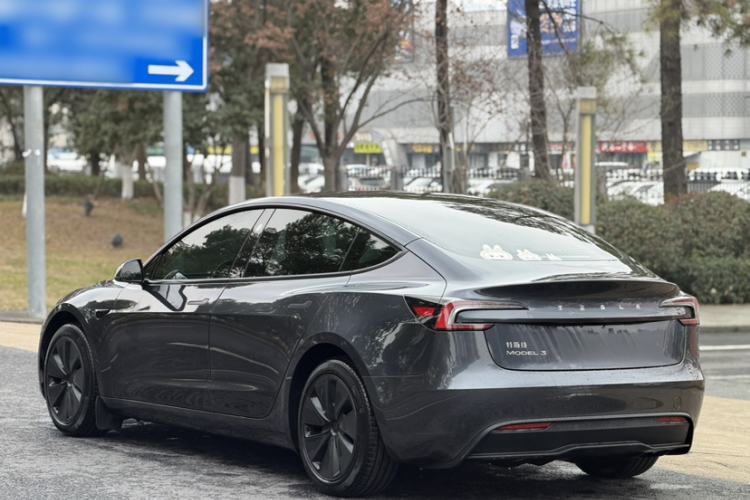 Used Tesla Model 3 2023 Rear-Wheel-Drive Version