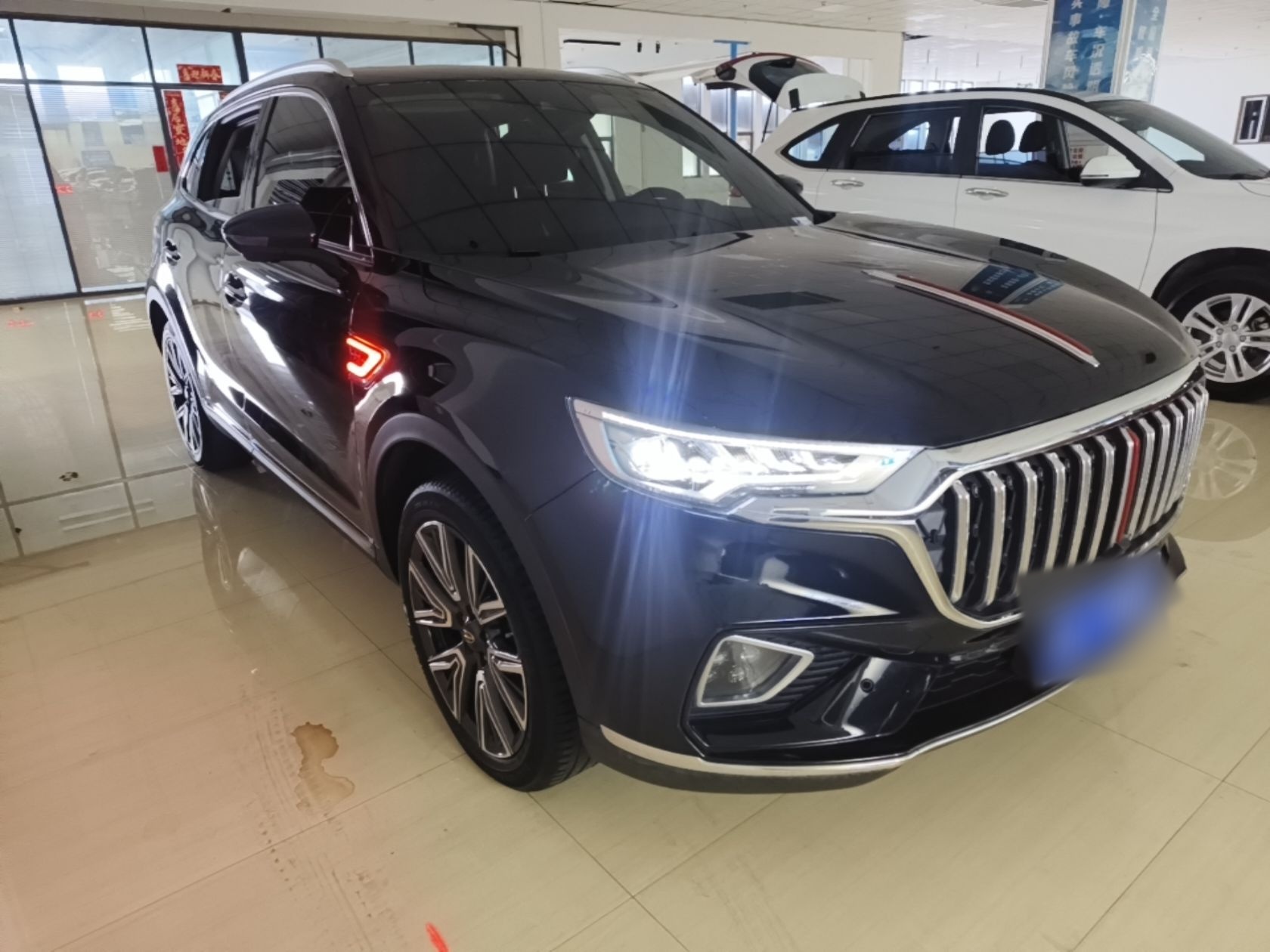 Hongqi HS5 2022 Facelifted Version 2.0T Smart Connect Flagship All-Wheel-Drive Edition — снимка 3