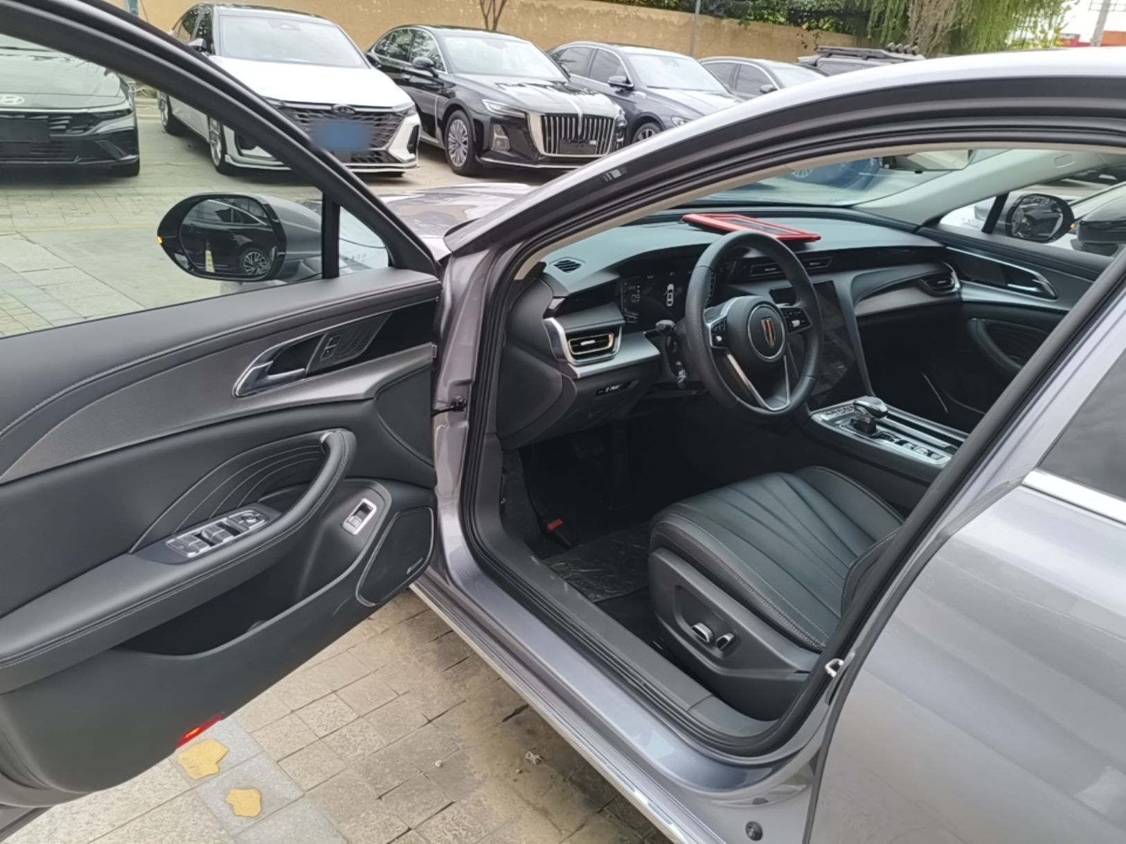 Hongqi H5 2024 1.5T DCT Smart Connect Flagship Edition - Chinese Trim Yun — снимка 18