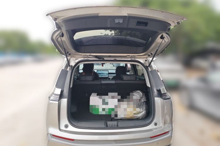 Used AION Y 2023 Plus 510 Smart Edition Trunk