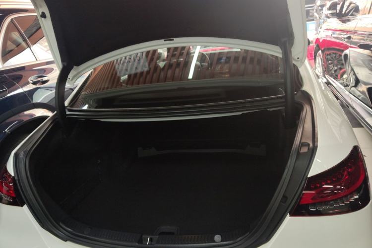 Used Mercedes-Benz E-Class 2021 Restyled E 300 L Luxury Edition
