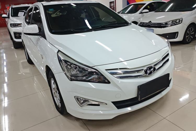 Used Hyundai Verna Ray 2016 1.4L Automatic Leading-Edge GLX