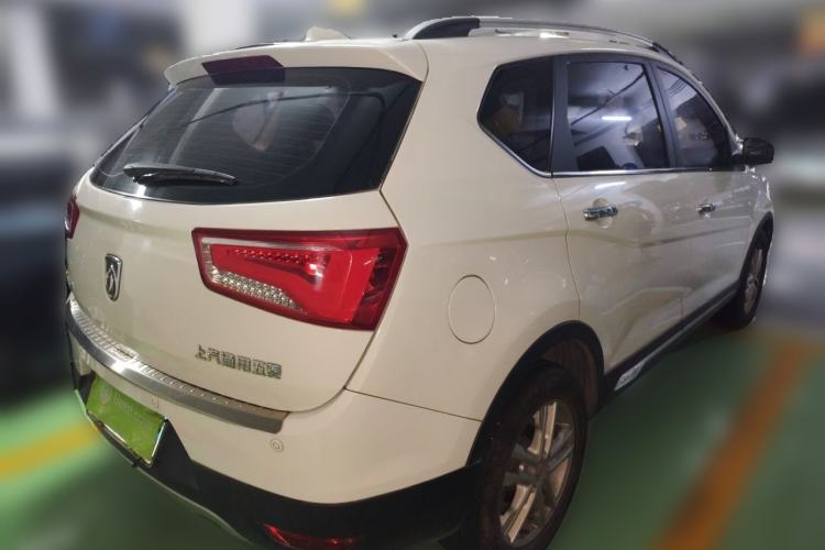 Used Baojun 560 2015 1.8L Manual Elite Edition
