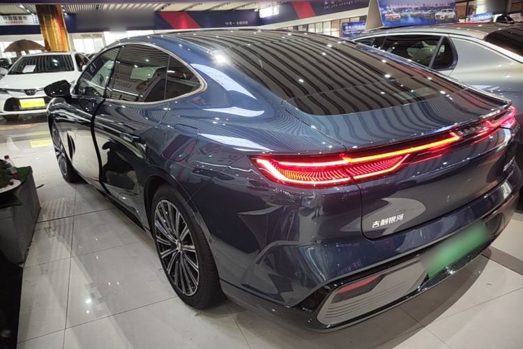 Used Geely Galaxy 8 2025 130km EM-i Flagship Edition