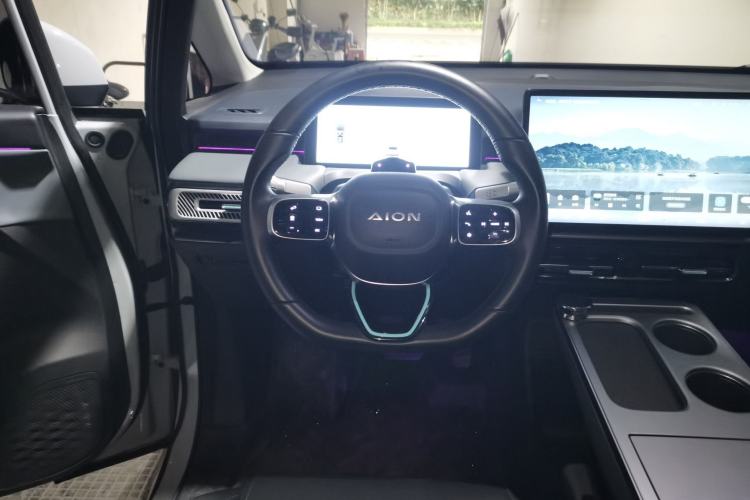 Used AION Y 2023 Plus 510 Tech Edition