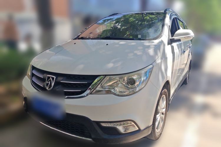 Used Baojun 730 2015 1.8L Manual Luxury Navigation ESP Version 7-seater Guazi used car, China used car export, Used car for sale, Used cars, Cheapest cars for sale