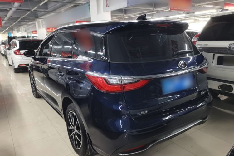 Used BYD Song MAX 2018 1.5T Automatic Smart Connect Elite Model with 6 Seats Exterior 2