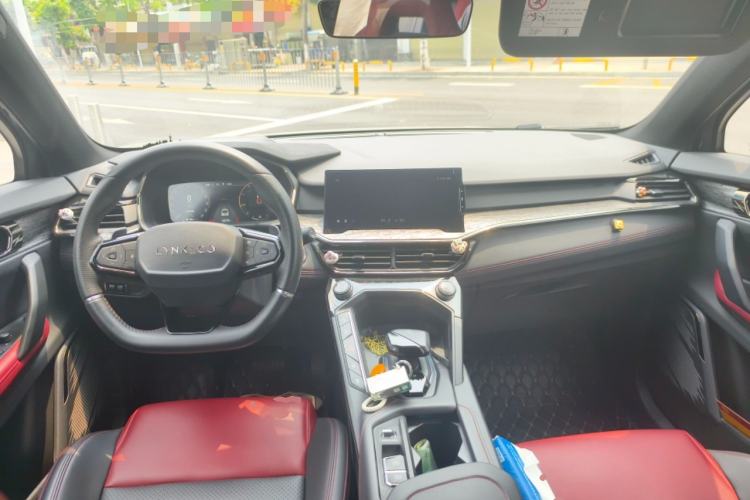 Used Lynk & Co 06 2020 1.5T JinPro model Center Console