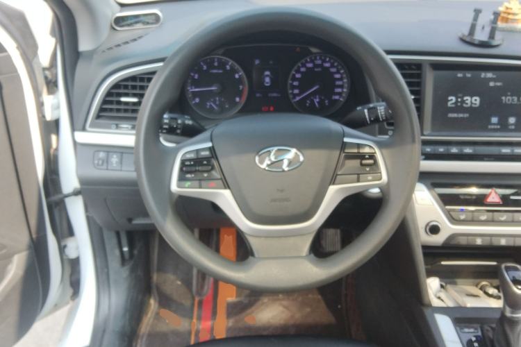 Used Hyundai Elantra (6th Generation / Lingdong) 2016 1.6L Automatic ZhiXuan – Elite Version Steering Wheel