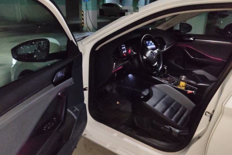 Used Volkswagen Sagitar 2019 280TSI DSG Comfort Version China VI Standard Driver Seat