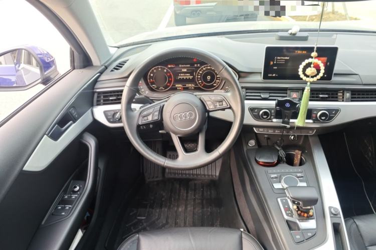 Used Audi A4L 2019 40 TFSI Fashion Edition China VI Emission Standard
