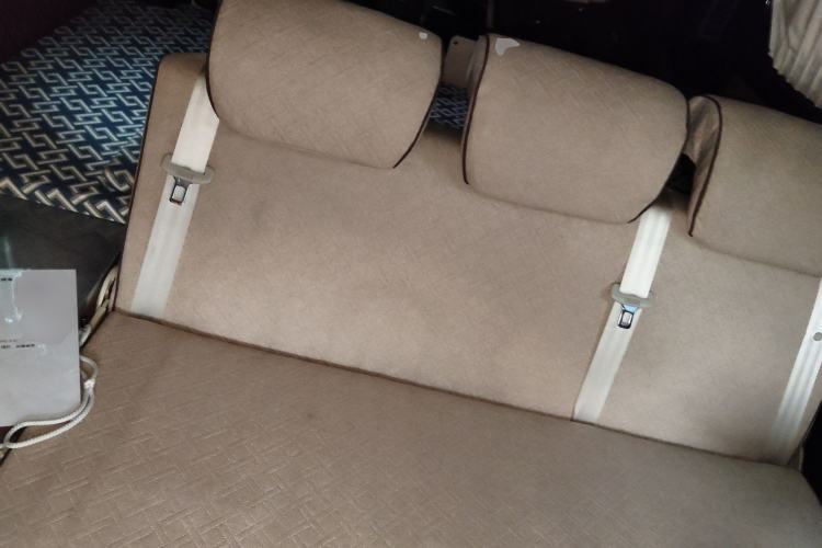 Used Ford Transit 2022 2.0T Gasoline Automatic Multi-Function Commercial Vehicle Mid-axle Low-Roof Design with Dual Rear Doors Meeting China VI Emission Standards