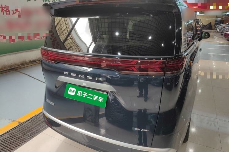 Used Denza D9 2024 EV 600 Four-Wheel-Drive Flagship Model Rear Right 45 Deg