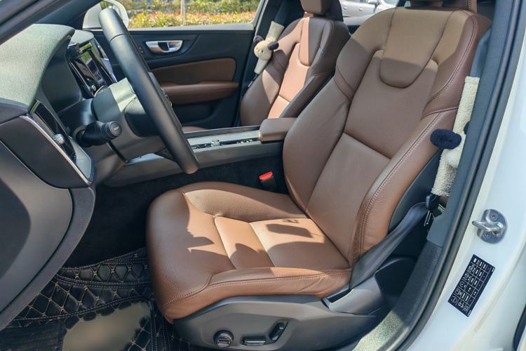 Used Volvo S60 2024 B4 Zhiyi Luxury Edition