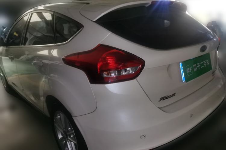Used Ford Focus 2018 Hatchback Classic EcoBoost 180 Automatic Elite Model
