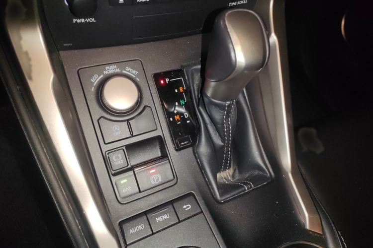 Used Lexus NX 2015 200T All-Wheel-Drive Fēngshàng Edition