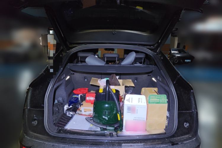 Used Audi Q5L Sportback 2022 40 TFSI Luxury Model Trunk