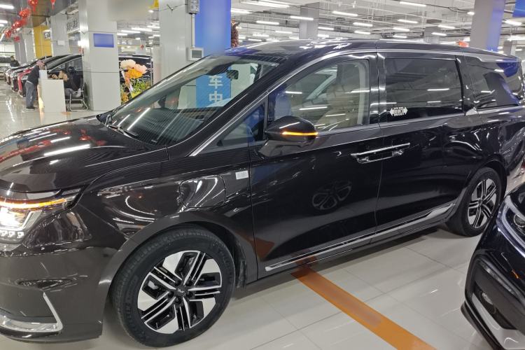 Used JAC Refine RF8 PHEV 2024 Zhiling Edition 1.5T 150KM Flagship Model – Lithium Iron Phosphate
