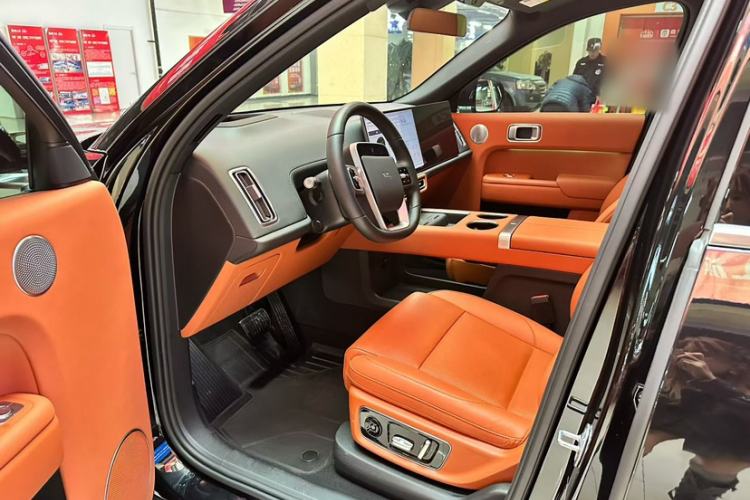 Used Li Auto L8 2024 Pro Model
