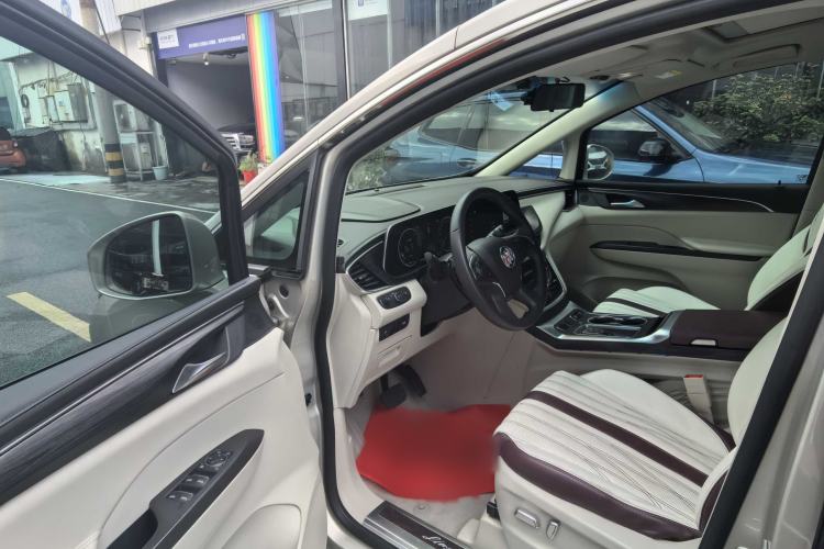 Used Buick GL8 2021 ES Landtrek 653T Comfort Edition